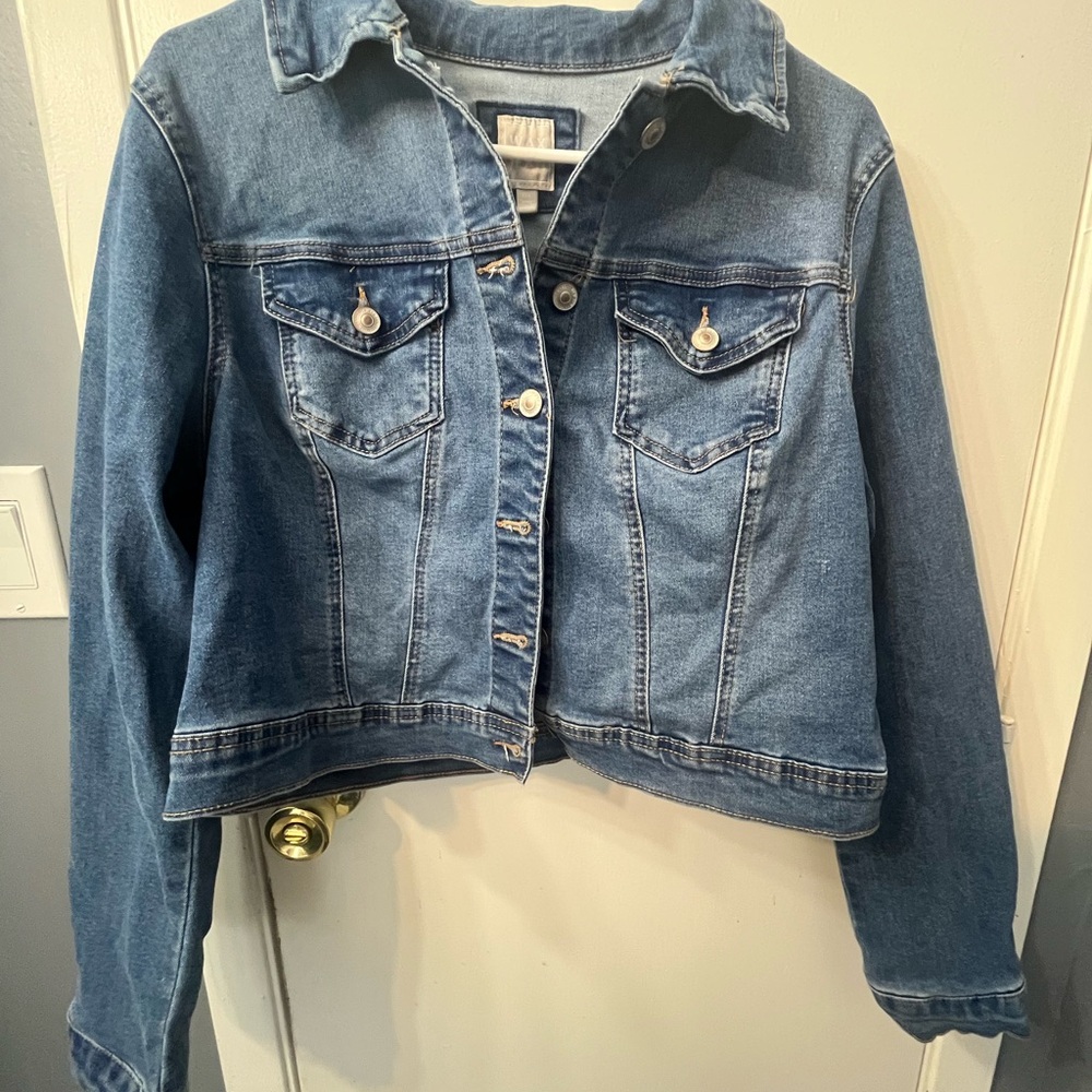 Denim Jacket with Button Details is good condition